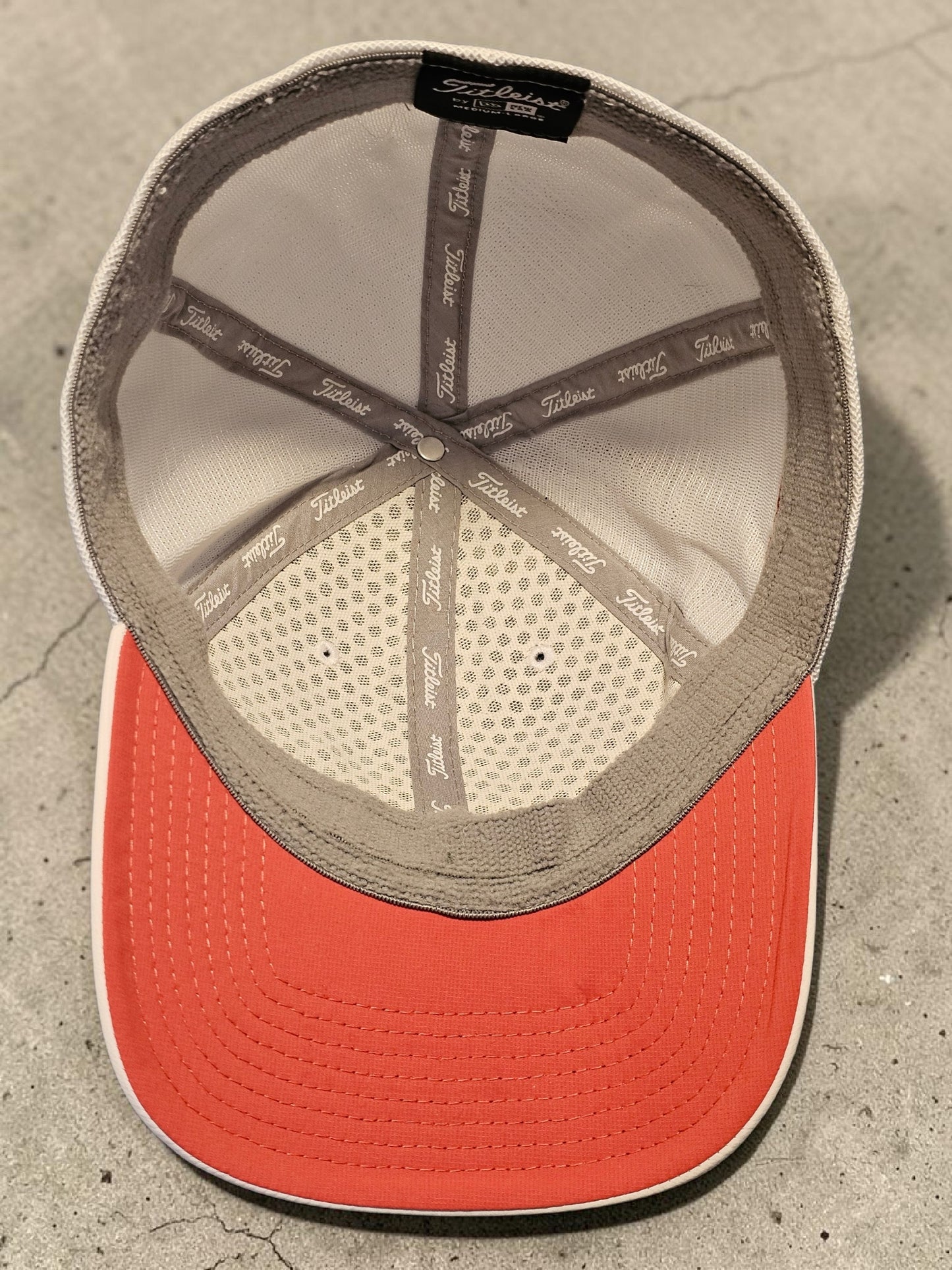 Titleist x New Era Pro V1 Performance Mesh Cap ⛳