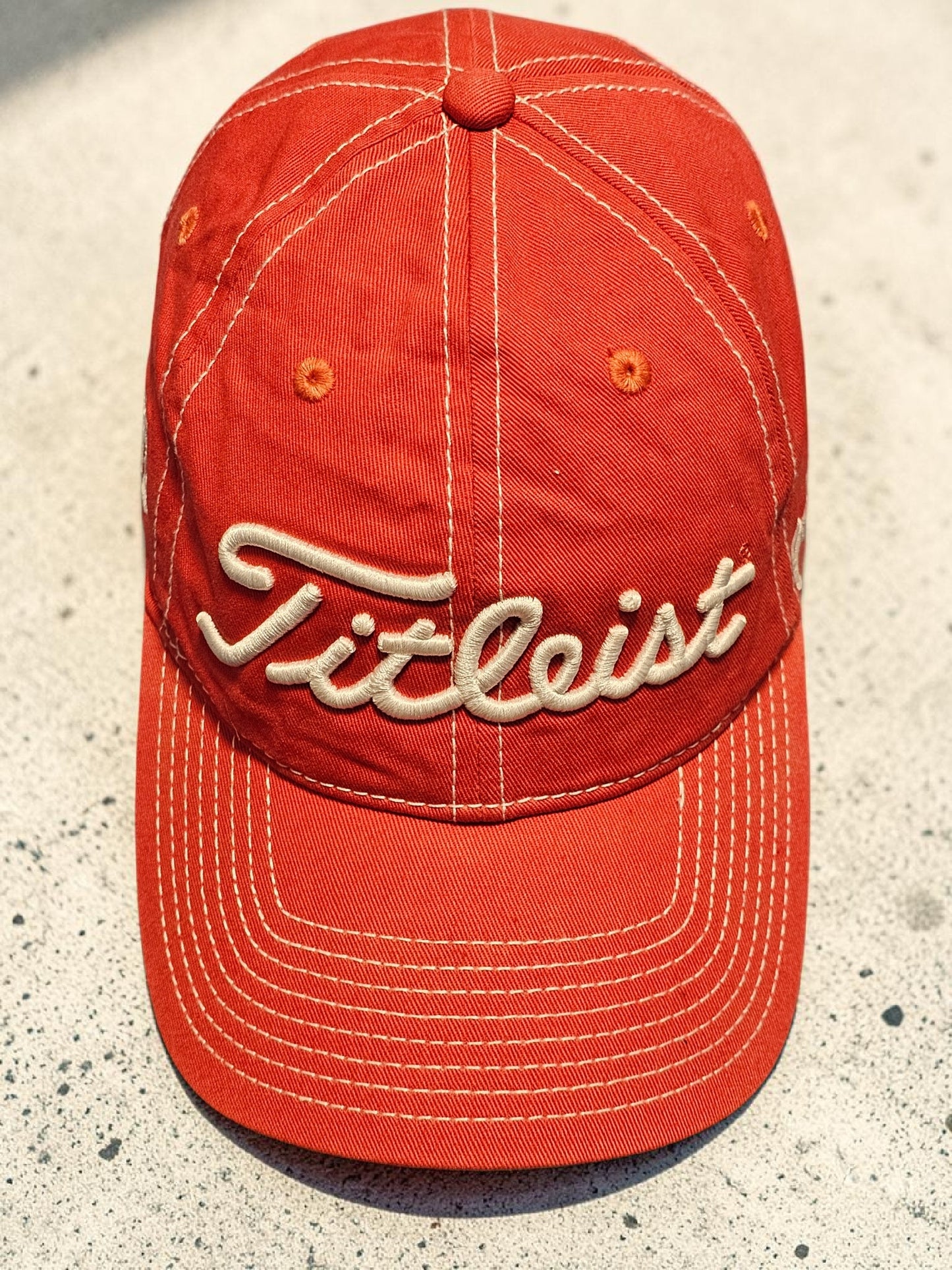 🧢 Titleist Golf Cap – Vintage Style Pro V1 & FootJoy Edition