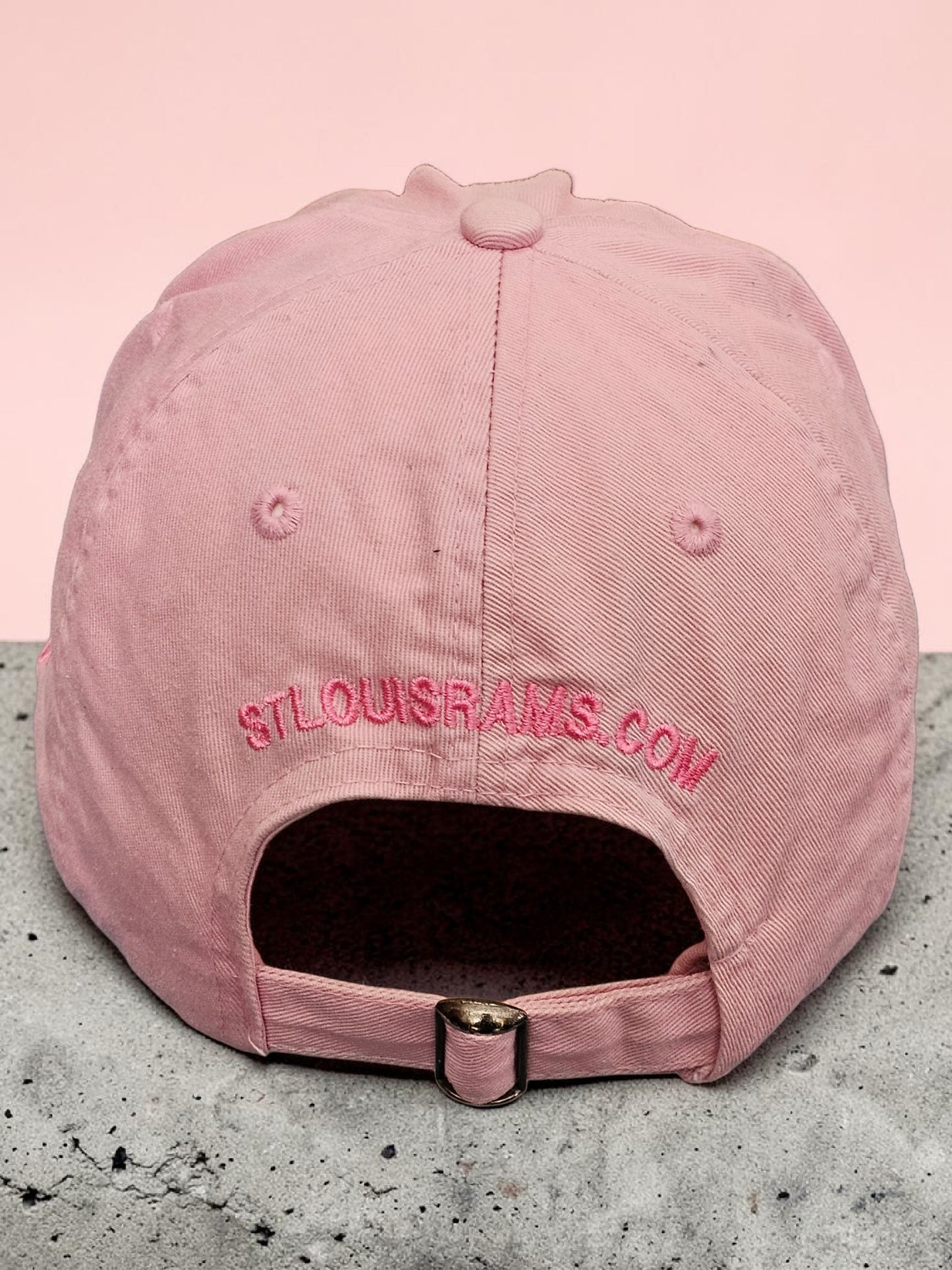 🏈 Vintage NFL St. Louis Rams „Breast Cancer Awareness“ Cap – Reebok 🏈Deadstock
