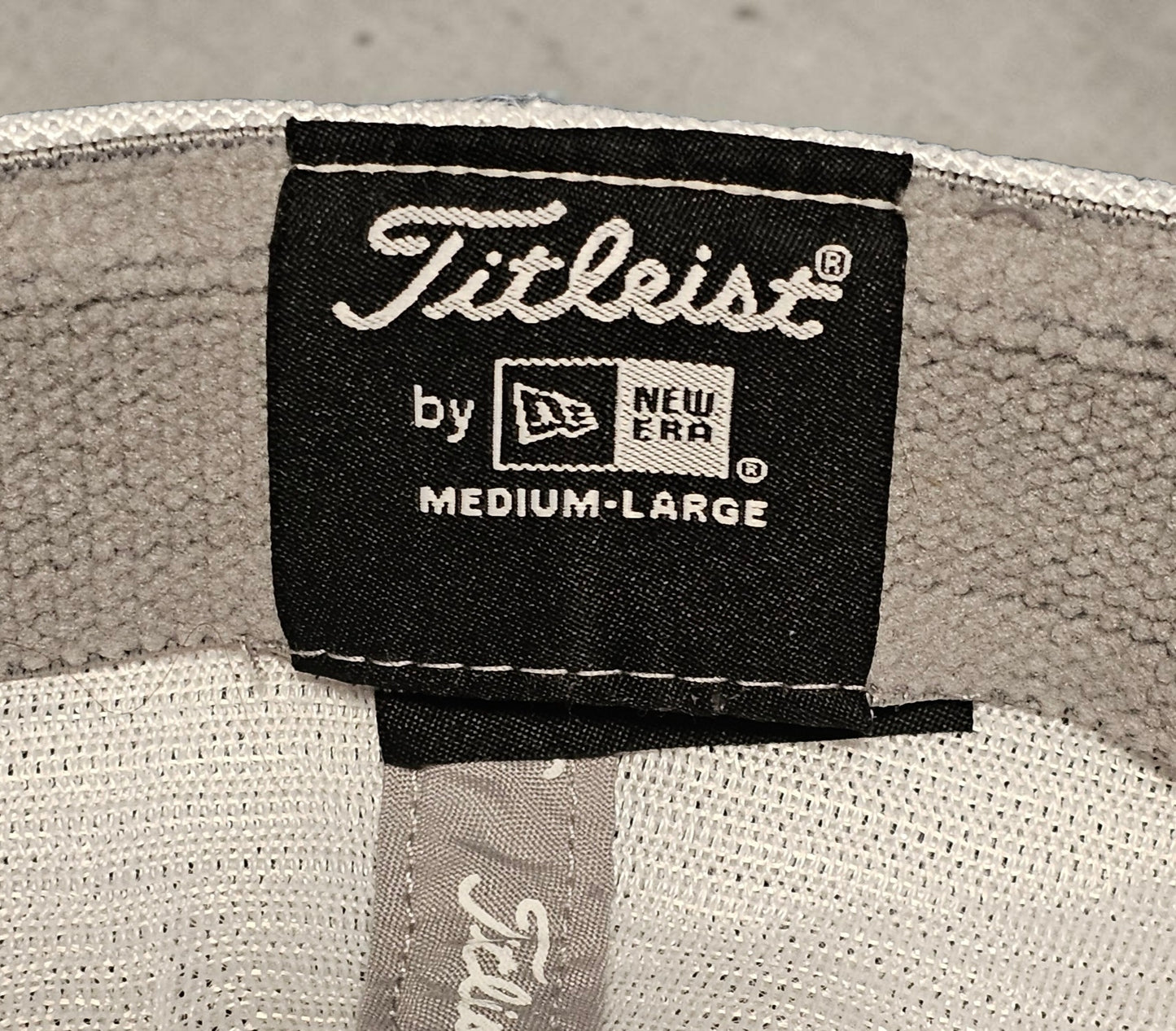 Titleist x New Era Pro V1 Performance Mesh Cap ⛳