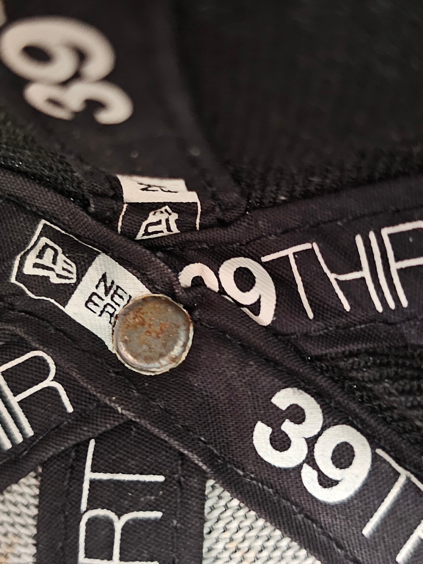 New Era x St. Louis City SC – MLS Pride Edition 39THIRTY Cap 🏳️‍🌈 L/XL