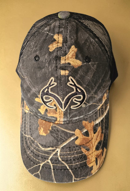 Vintage Realtree Camo Trucker Hat • Gorpcore Y2K Camouflage Cap Black/Brown
