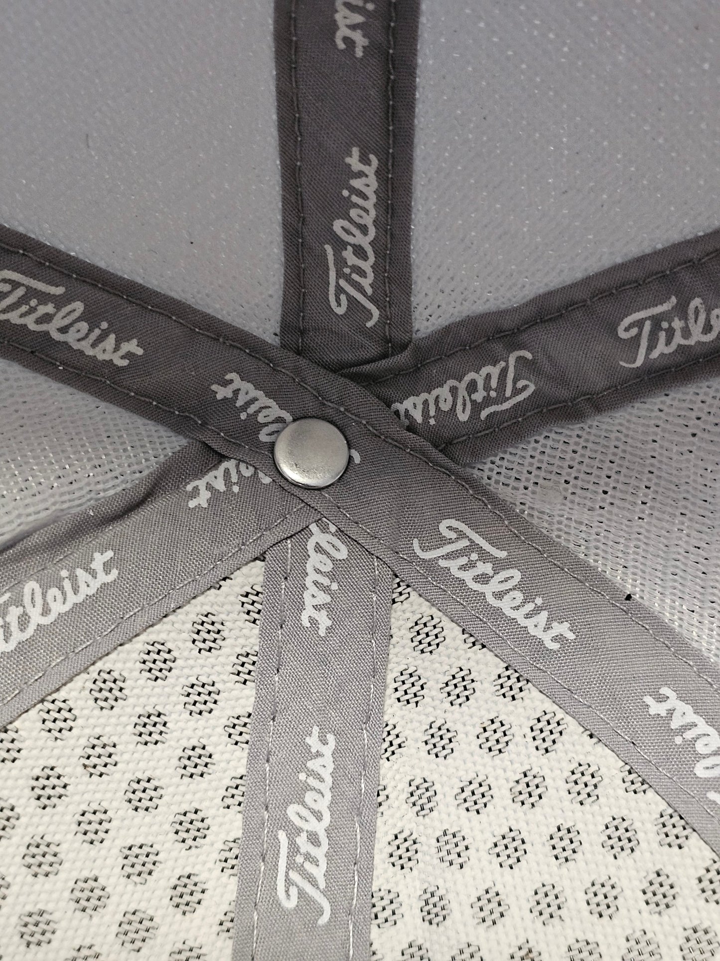 Titleist x New Era Pro V1 Performance Mesh Cap ⛳