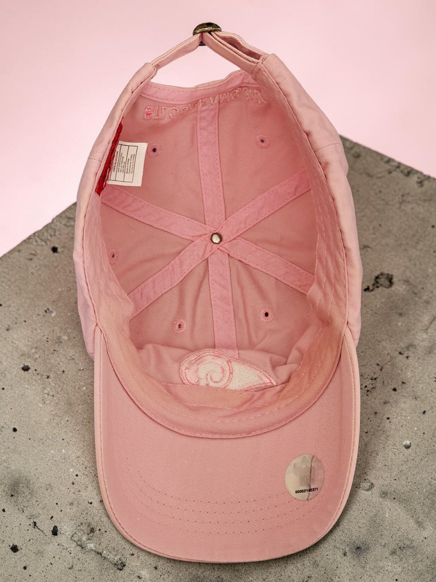 🏈 Vintage NFL St. Louis Rams „Breast Cancer Awareness“ Cap – Reebok 🏈Deadstock